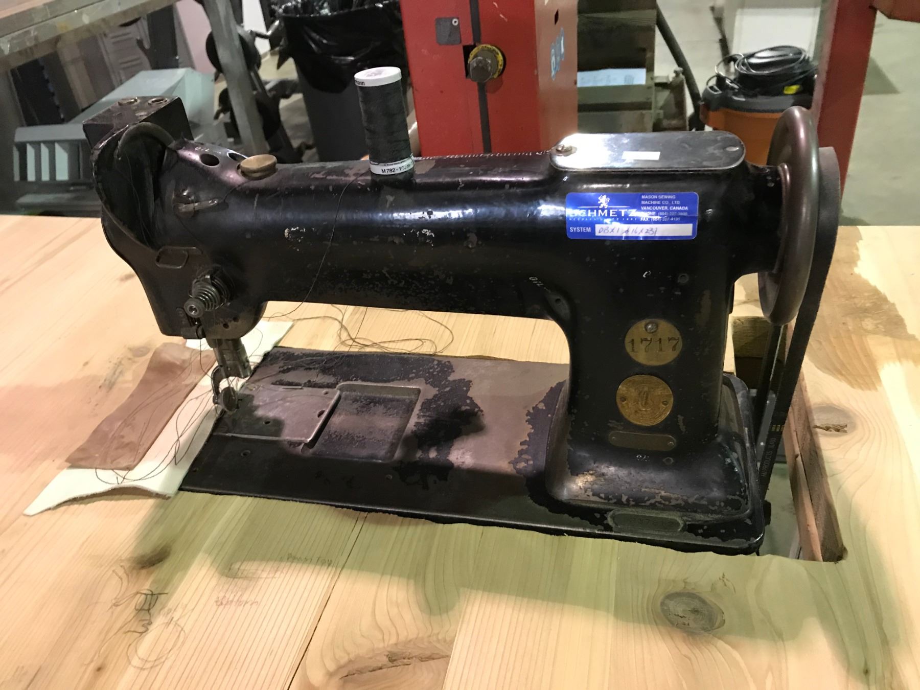 SINGER 1717 COMMERCIAL ELECTRONIC HEAVY DUTY SINGLE NEEDLE LEATHER ...