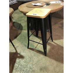 WOOD TOP BLACK METAL BAR HEIGHT STOOL