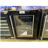 Image 1 : SILHOUETTE RESERVE  SRVBC050R GLASS FRONT SINGLE DOOR UNDER COUNTER REFRIGERATOR
