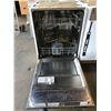 Image 2 : PORTER & CHARLES STAINLESS STEEL UNDER COUNTER BUILT-IN DISHWASHER