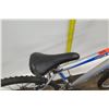 Image 8 : Huffy Highland 21-Speed 26" Silver Blue Men's Mountain Bike