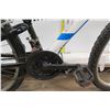 Image 8 : Next PX6.0 White Men's Dual Suspension Mountain Bike