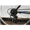 Image 8 : Roadmaster Granite Park 10-Speed Men's Black Mountain Bike
