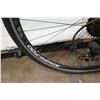 Image 8 : Schwinn 700C GTX1 Men's Blue Hybrid Road Mountain Bike