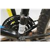 Image 21 : Roadmaster Granite Peak Men's 18-Speed Blue Hybrid Mountain Road Bike