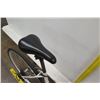 Image 10 : Roadmaster Granite Peak 18-Speed 25" Woman's Hybrid Mountain Road Bike