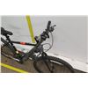 Image 8 : Trek FX2 Disc Black Men's Hybrid Mountain Road Bike