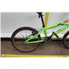 Image 2 : Mongoose MG One Green 20" Boy's Freestyle Trick Bike
