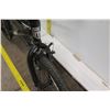 Image 8 : Mongoose Brawler Black Boy's Freestyle BMX Bike