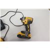 Image 2 : DeWalt DCF887 Cordless 1/4" (6mm) Impact Driver, Extra Battery & Charger