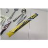 Image 8 : Delta Deluca Faucet, New Gooseneck Light, Martha Stewart Utensils