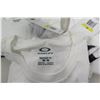 Image 10 : Misc Clothing - Nike Sneakers, Oakley T-Shirts, Polo by Ralph Lauren, New Jeans, Reef Slippers, etc