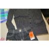 Image 19 : Misc Clothing - Nike Sneakers, Oakley T-Shirts, Polo by Ralph Lauren, New Jeans, Reef Slippers, etc