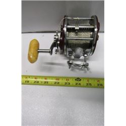 274B - Vintage Penn Peer No 309 Fishing Reel