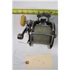 Image 2 : 274B - Vintage Penn Peer No 309 Fishing Reel