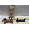Image 1 : 277 - 2 Vintage Gun Stands W/ All American Lead Shot