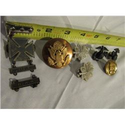 774 - Group Of 8 Misc Military Pins