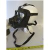 Image 2 : 315 - German Drager Military Gas Mask W/ Filter