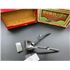 Image 2 : Vintage Pranafa Germany Hair Clippers with Original Box