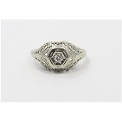 18K White Gold Vintage Diamond Ring