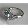 Image 2 : 10K White Gold Topaz Ring