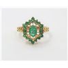 Image 1 : 10K Yellow Gold Estate Emerald Ring