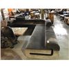 Image 2 : 3 PIECE MODERN SECTIONAL SOFA
