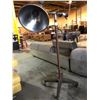 Image 2 : VINTAGE STYLE ROLLING LAMP