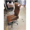 Image 2 : LEATHER MODERN OFFICE CHAIR (SOME DAMAGE)