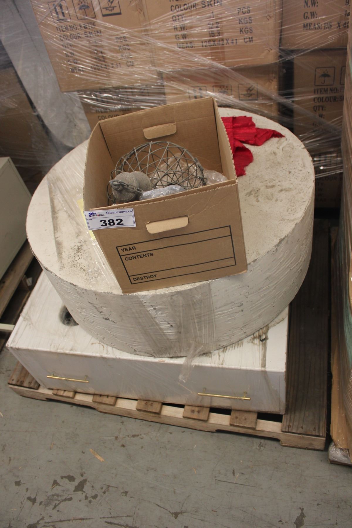 PALLET LOT OF MOVIE PROP ITEMS - Able Auctions
