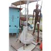 Image 1 : PALLET LOT WITH STAND AND METAL BOWL