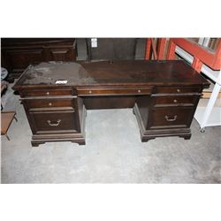 DOUBLE PEDESTAL COMPUTER DESK