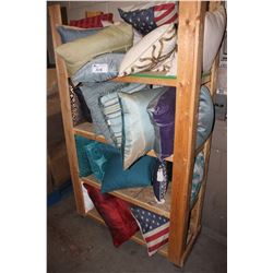 SHELF OF DECORATIVE CUSHIONS, SHELF INCLUDED