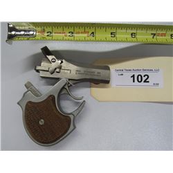 H  R Derringer .22 Magnum Cal Single Action