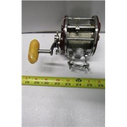 Vintage Penn Peer No 309 Fishing Reel