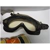 Image 6 : Vintage Polaroid Aviation Goggle Kit No 1068