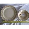 Image 1 : Floral Dinnerware, 9 Pcs
