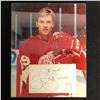 Image 1 : STEVE YZERMAN SIGNED INDEX CARD W/ 8X10 PHOTO