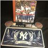 Image 1 : NY YANKEES FAN SOUVENIR LOT