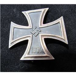 500 - German WWII 1939 First Class Iron Cross