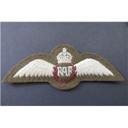 616 - Royal Air Force Pilot Wings Queen's Crown