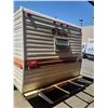 Image 4 : 1985 TAURUS TRAVEL TRAILER, WHITE, VIN#2EB3F1925F6529366, OOP NO ICBC DECLARATIONS, APPROX  19'