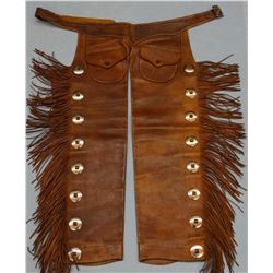 C. R. Wells shotgun chaps, fringed, outside pockets, basket stamped belt, 39"
