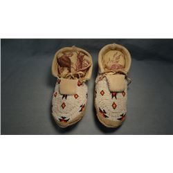 Northern Cheyenne full beaded moccasins.
