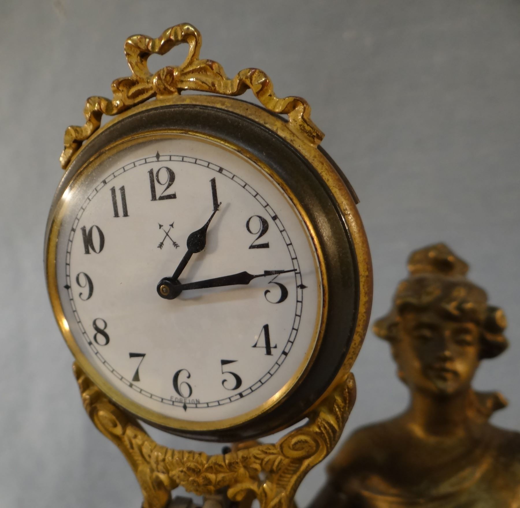 Antique Art Nouveau bronze patina swinger mystery lady figural clock