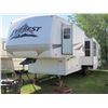 Image 1 : 2004 KEYSTONE EVEREST 364Q FIFTH WHEEL HOLIDAY TRAILER