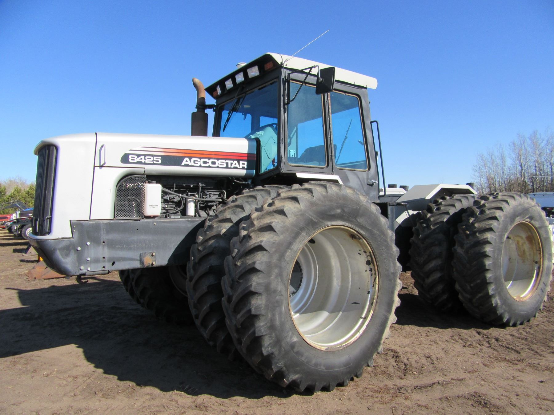 AGCOSTAR 8425 TRACTOR agcostar-8425-tractor