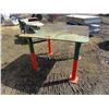 Image 2 : 4' X 4' STEEL WELDING TABLE C/W SWIVEL VISE