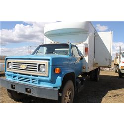 1988 CHEV SINGLE AXLE C/W 17' VAN BODY