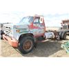 Image 1 : GMC 6500 TANDEM AXLE CAB & CHASSIS
